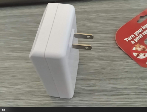 Electronic mouse repeller