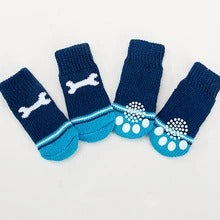 Pet bear bear scratch socks