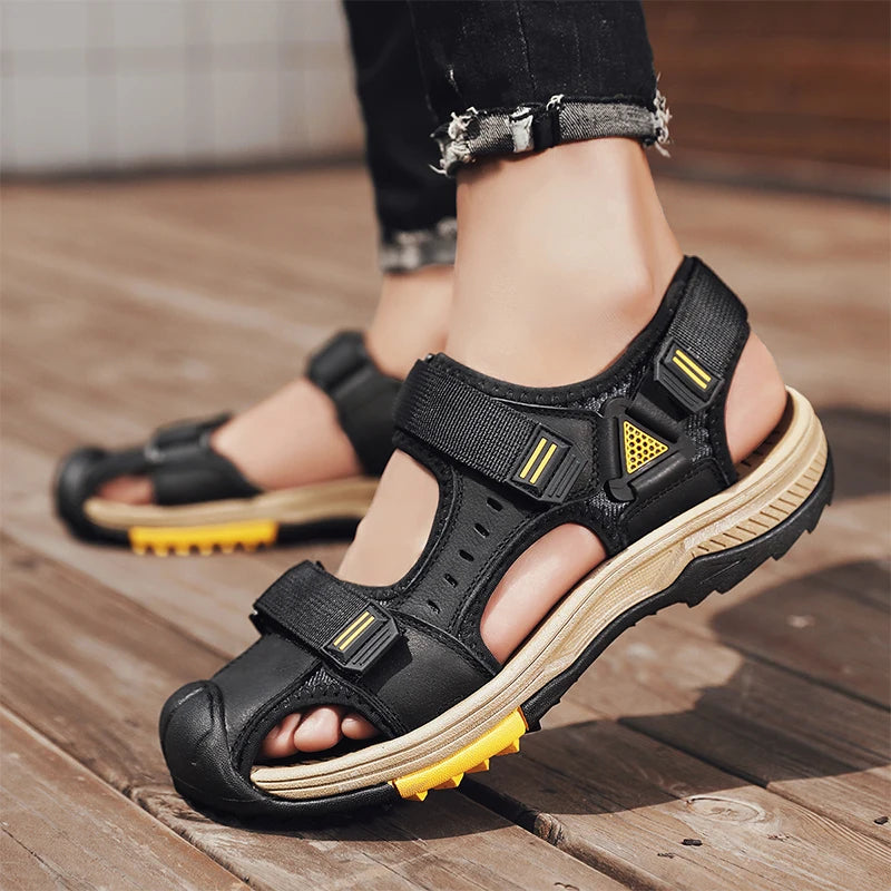 Hot Sale Summer Beach Men's Sandals Handmade Genuine Leather Sandals Outdoor Non-slip Wading Shoes Comfortable Men Casual Shoes