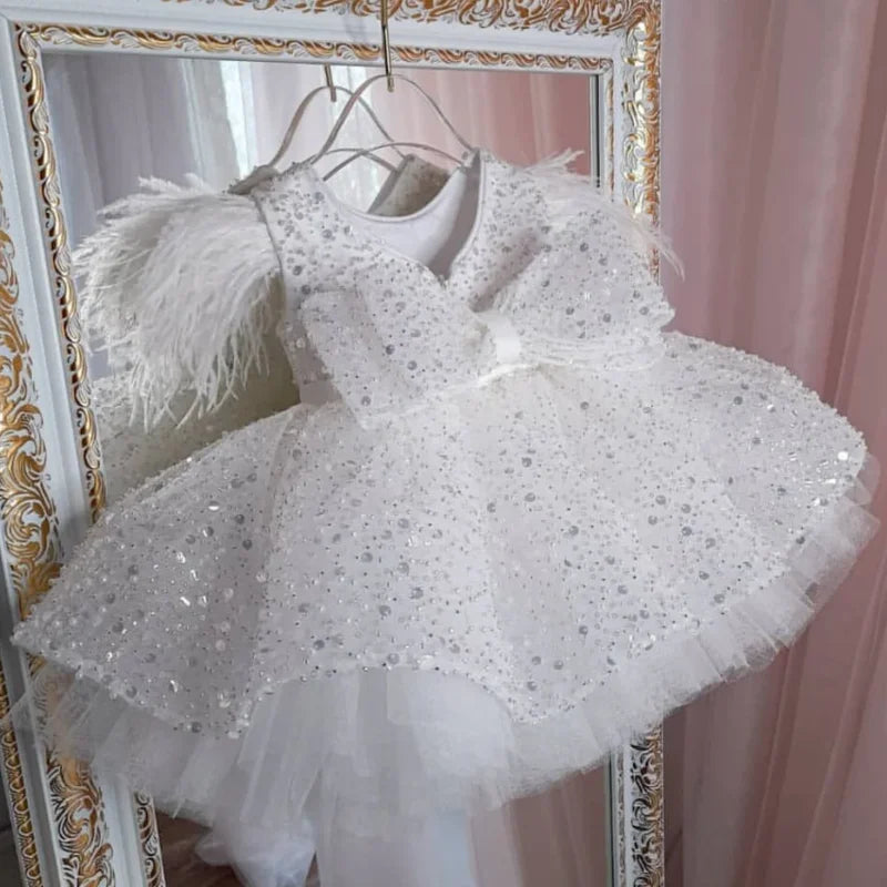 White Flower Girl Dresses Tulle Puffy Sequin Skirt With Bow Feather Shoulder For Wedding Birthday Banquet Princess Gowns