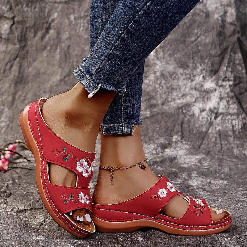 Women Slippers Embroider Flowers Leather Woman Sandals