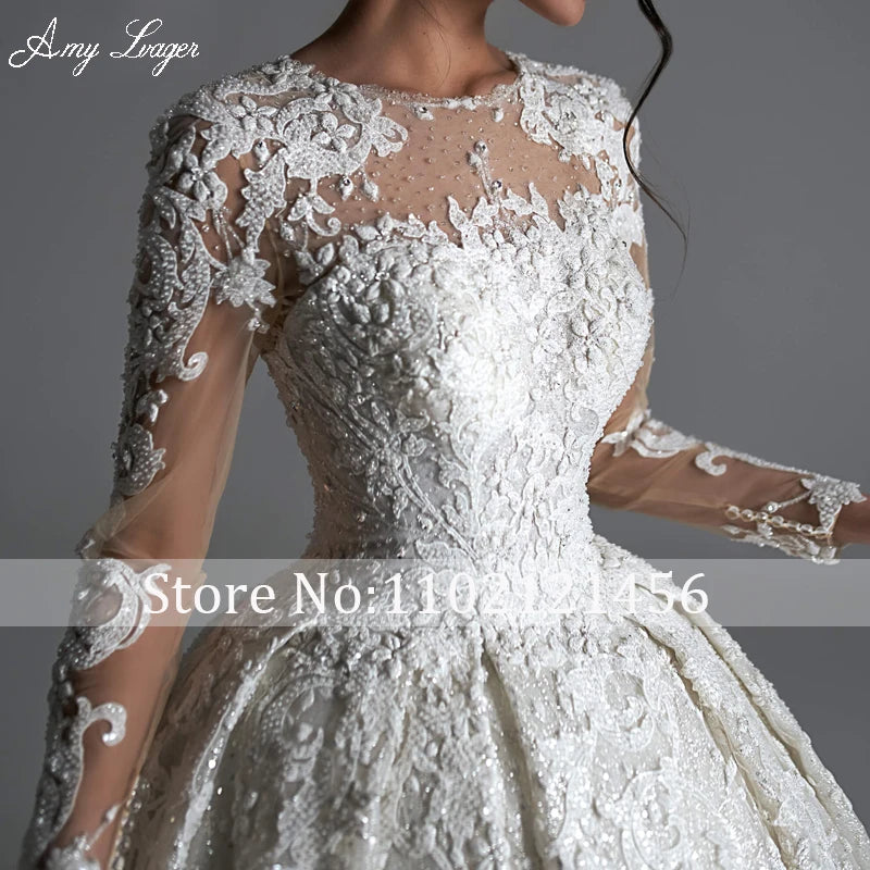 AmyLvager Classic O-Neck Long Sleeve Ball Gown Wedding Dress 2024 Luxury Beading Appliques Lace Court Train Princess Bridal Gown