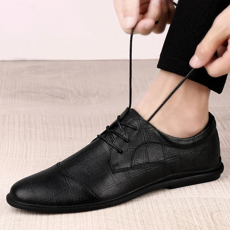 Men Dress Shoes lace up genuine Leather Luxury Fashion Groom Wedding Shoes for Men outdoor Luxury italian style Oxford Shoes