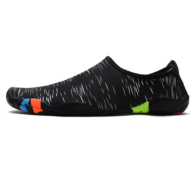 Quick-Drying Beach Water Shoes Unisex Swimming Aqua Slippers Seaside Barefoot Surfing Upstream Sneakers Women Men Light Sandals