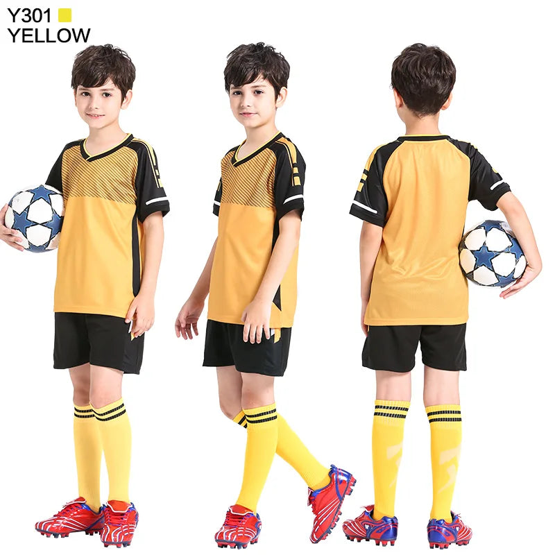 Kids Football Jersey Personalized Custom Boy Soccer Jersey Set Polyester Soccer Uniform Breathable Football Uniform For Children