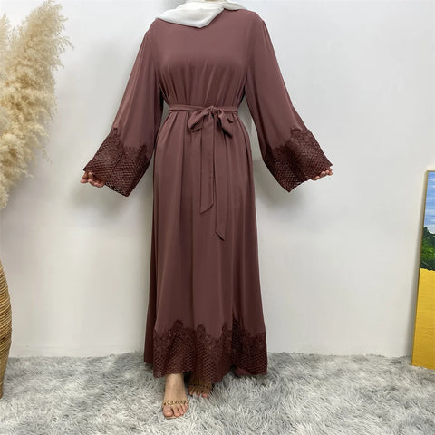 Middle East Muslim Women's Fashion New fashion dress Abaya Dubai Elegant Lace abaya Dress with Belt Women's Islamic popular dres