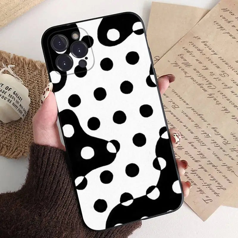 Black And White Polka Dot Phone Case For iPhone 8 7 6 6S Plus X SE 2020 XR XS 14 11 12 13 Mini Pro Max Mobile Case