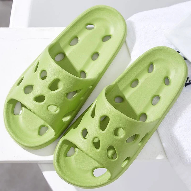 Women Bathroom Slippers Cloud Cushion Slides Summer Flat Sandals Thick Platform Shoes Man Indoor Non-Slip Flip Flops Couple Shoe