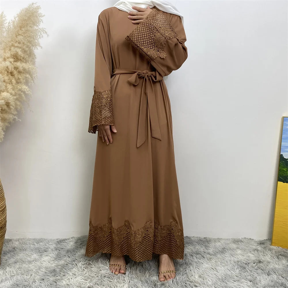 Middle East Muslim Women's Fashion New fashion dress Abaya Dubai Elegant Lace abaya Dress with Belt Women's Islamic popular dres