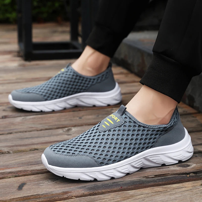 Breathable Men Casual Sneakers Lightweight Male Anti-slip Causal Shoes Outdoor Men's Loafers Soft Walking Flats Jogging 2024 New