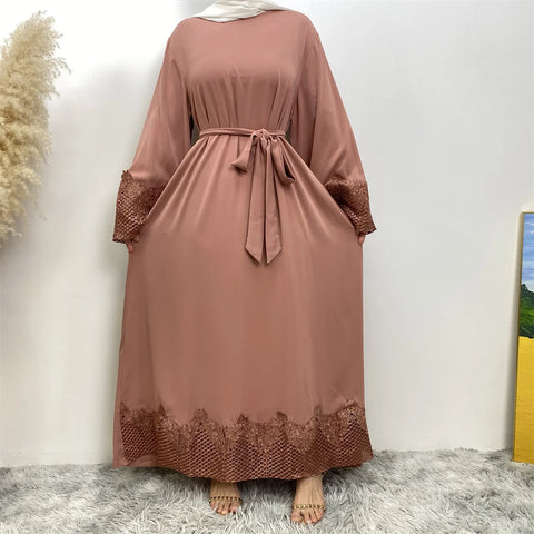 Middle East Muslim Women's Fashion New fashion dress Abaya Dubai Elegant Lace abaya Dress with Belt Women's Islamic popular dres