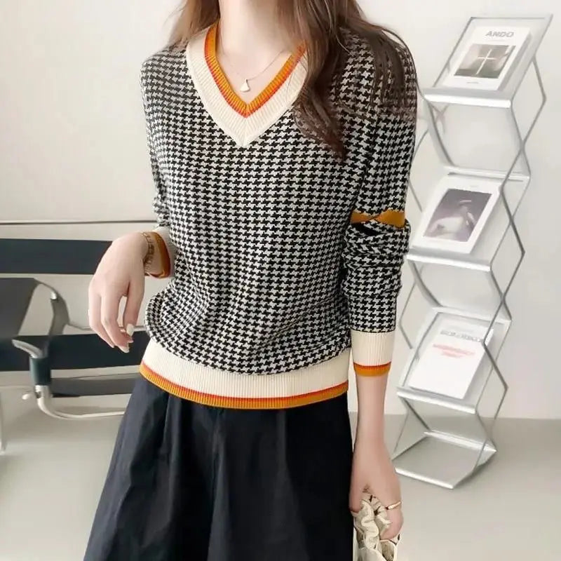 Autumn Winter V-neck Houndstooth Casual Fashion Sweater Ladies