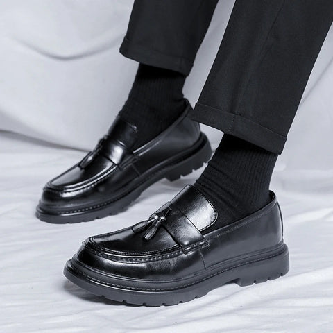 Tassel Dress Shoes Men Shoes Brand Luxury Loafers Black British Style Moccasin Thick Bottom Low Heel Business Formal Men's Shoes