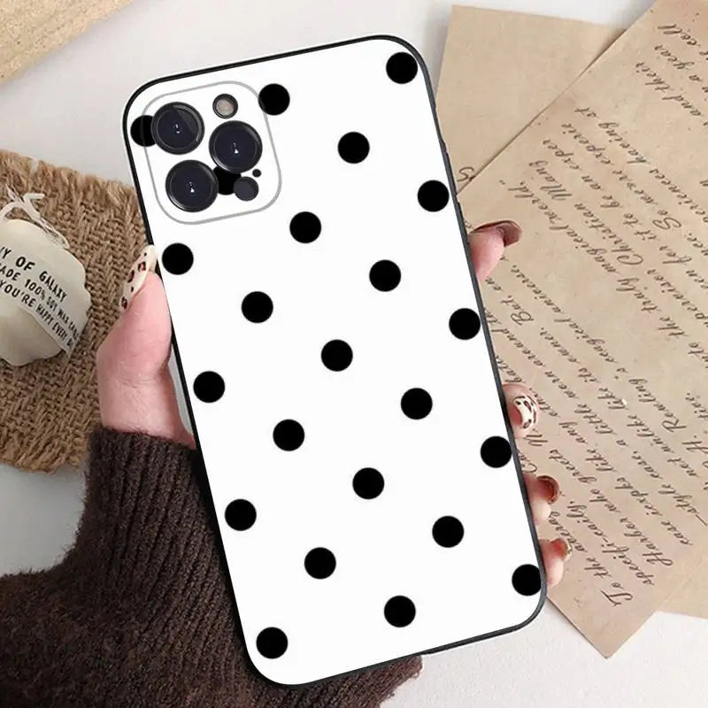 Black And White Polka Dot Phone Case For iPhone 8 7 6 6S Plus X SE 2020 XR XS 14 11 12 13 Mini Pro Max Mobile Case