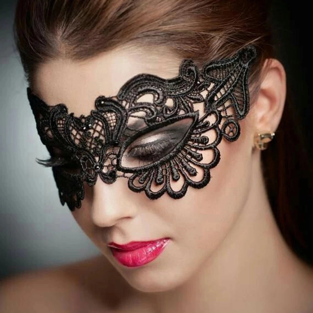 Women Hollow Lace Masquerade Face Mask Princess Prom Nightclub Party Props Costume Halloween Masquerade Mask Women Sexy 1N001