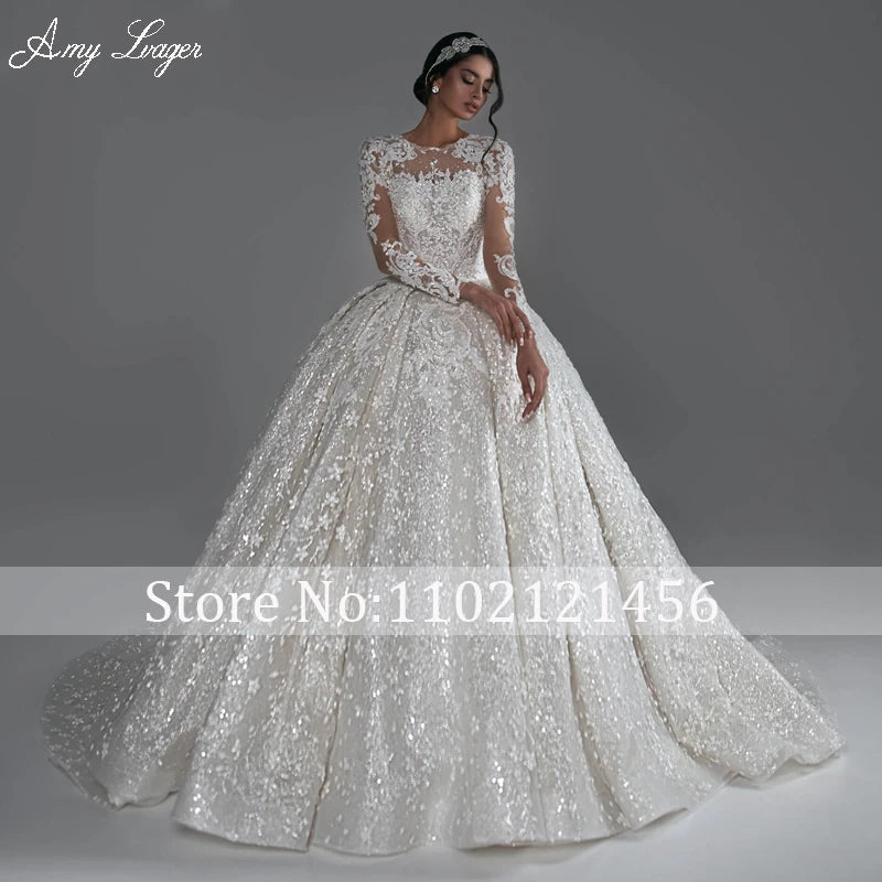 AmyLvager Classic O-Neck Long Sleeve Ball Gown Wedding Dress 2024 Luxury Beading Appliques Lace Court Train Princess Bridal Gown