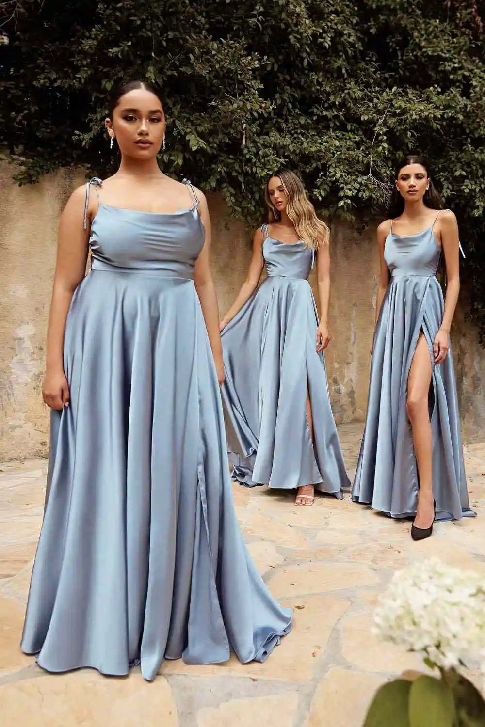 MisShow Women's Elegant Bridesmaid Dresses For Wedding 2024 Sexy Spaghetti Straps Split Long Satin Prom Evening Party Gowns