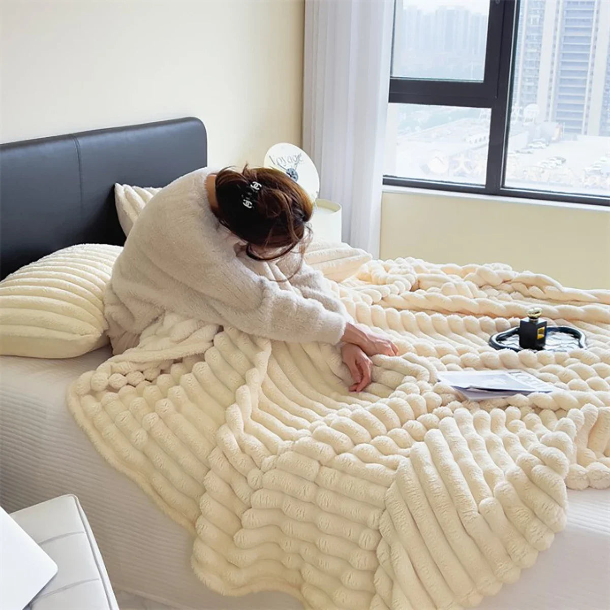 Soft Coral Fleece Sofa Throw Blanket Comfortable Thicken Bed Sheet