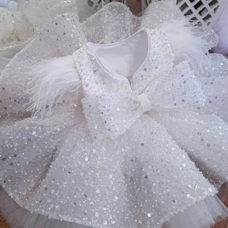 White Flower Girl Dresses Tulle Puffy Sequin Skirt With Bow Feather Shoulder For Wedding Birthday Banquet Princess Gowns