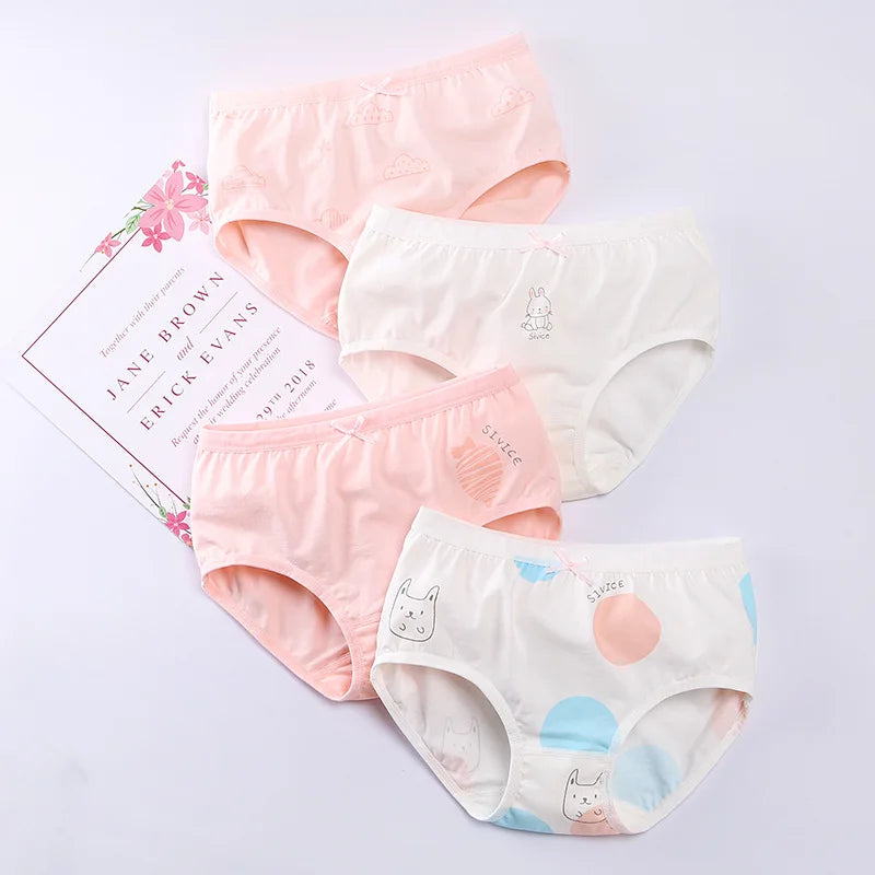 3-8 years old girls' underwear P baby middle-aged girl A class cotton student children's triangle shorts female