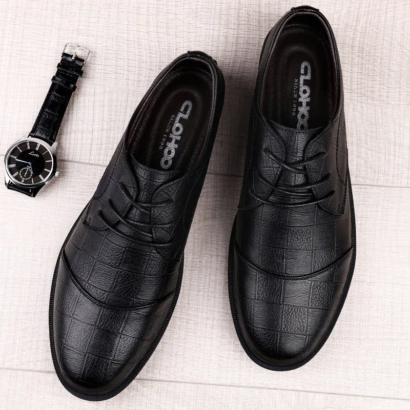 Men Dress Shoes lace up genuine Leather Luxury Fashion Groom Wedding Shoes for Men outdoor Luxury italian style Oxford Shoes